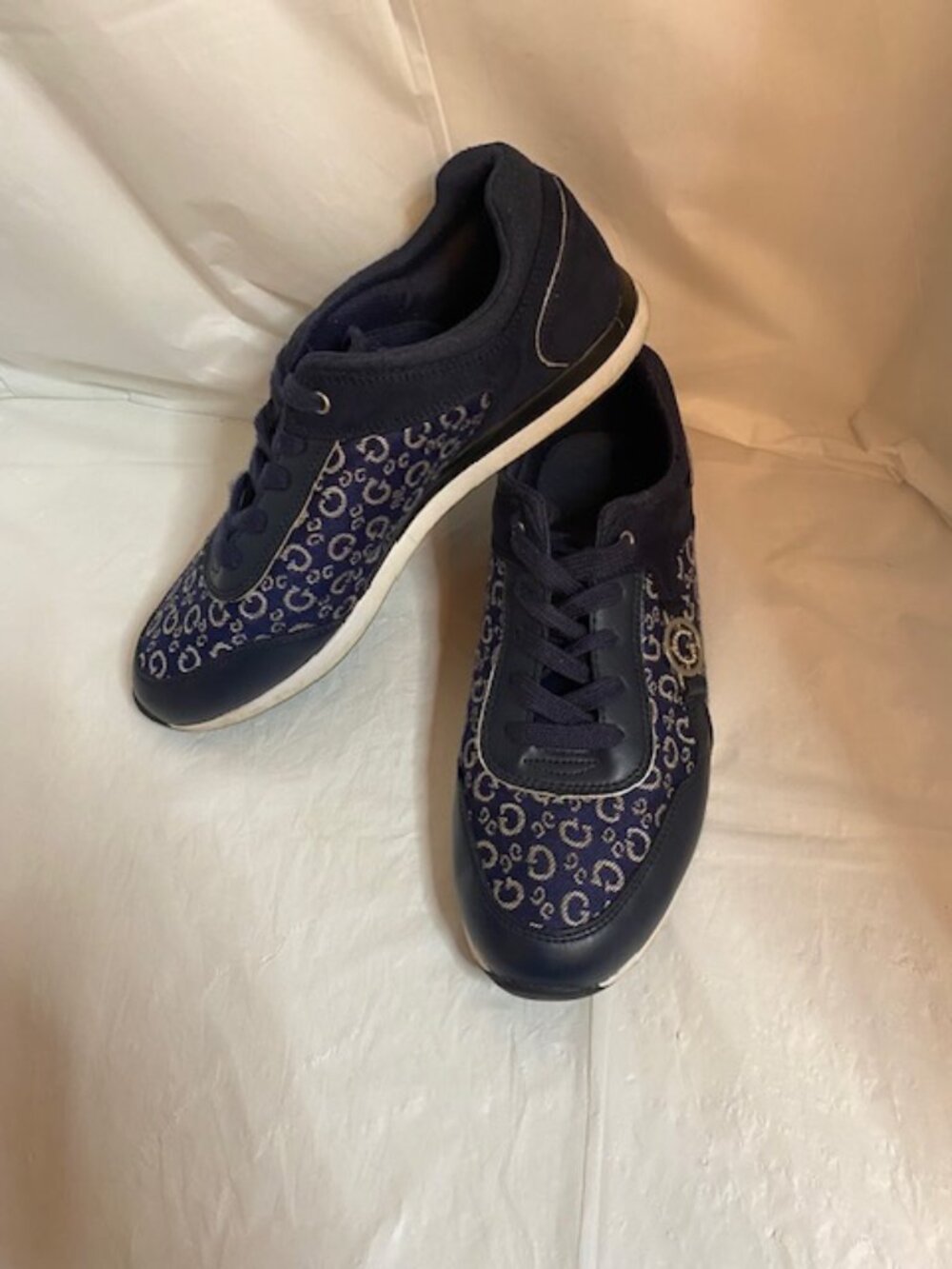 GUESS Logo Sneakers, in Navy and Silver, Women's size 9M